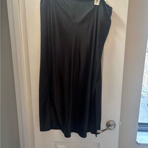 Old Navy Black Midi Skirt